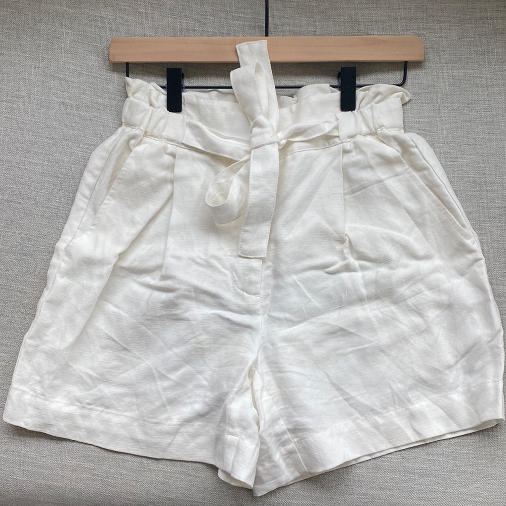 Aritizia, paper bag waist linen short, size 0
